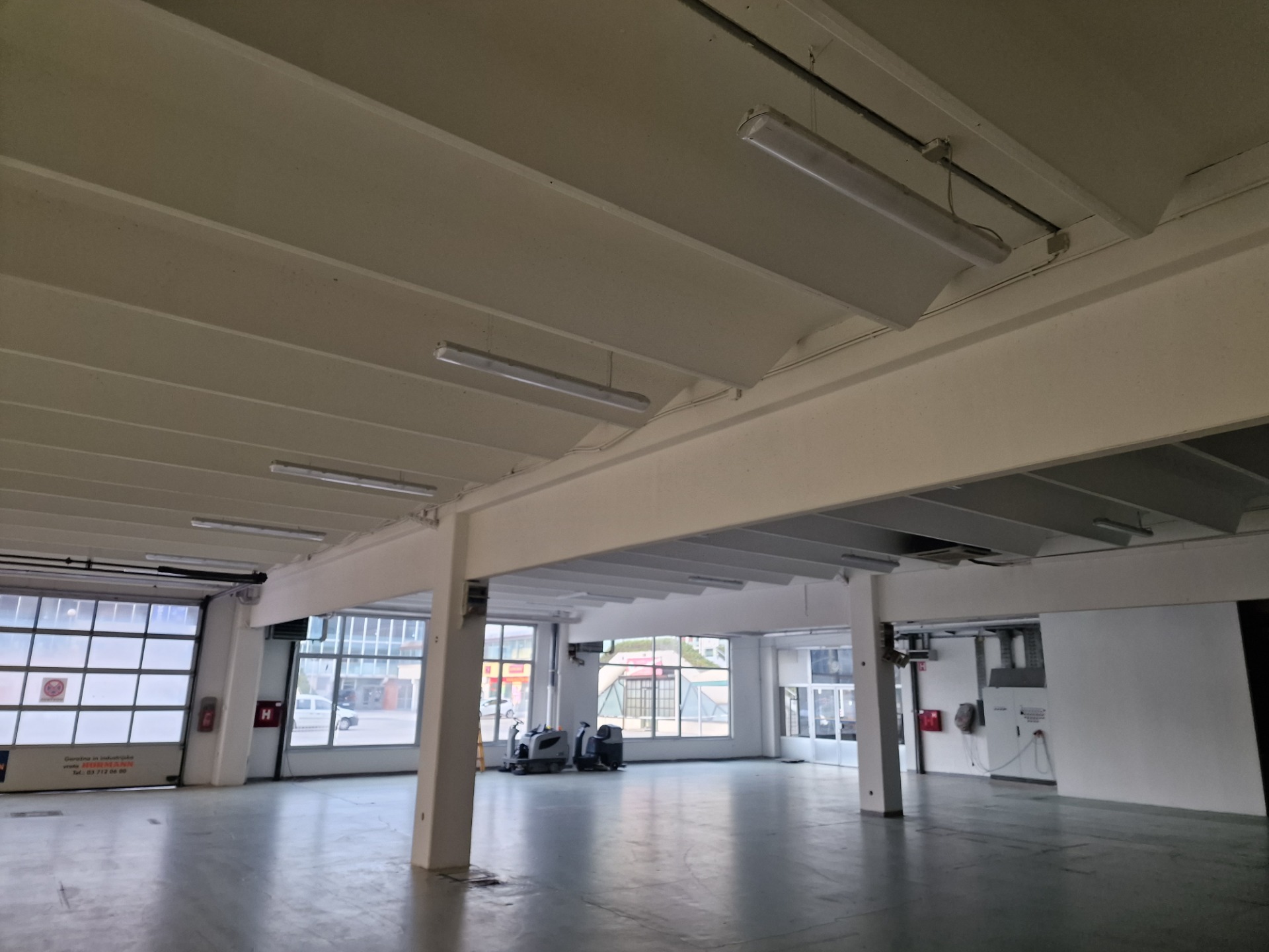 Garaža - Soboslikarstvo Zagoricnik VEMM